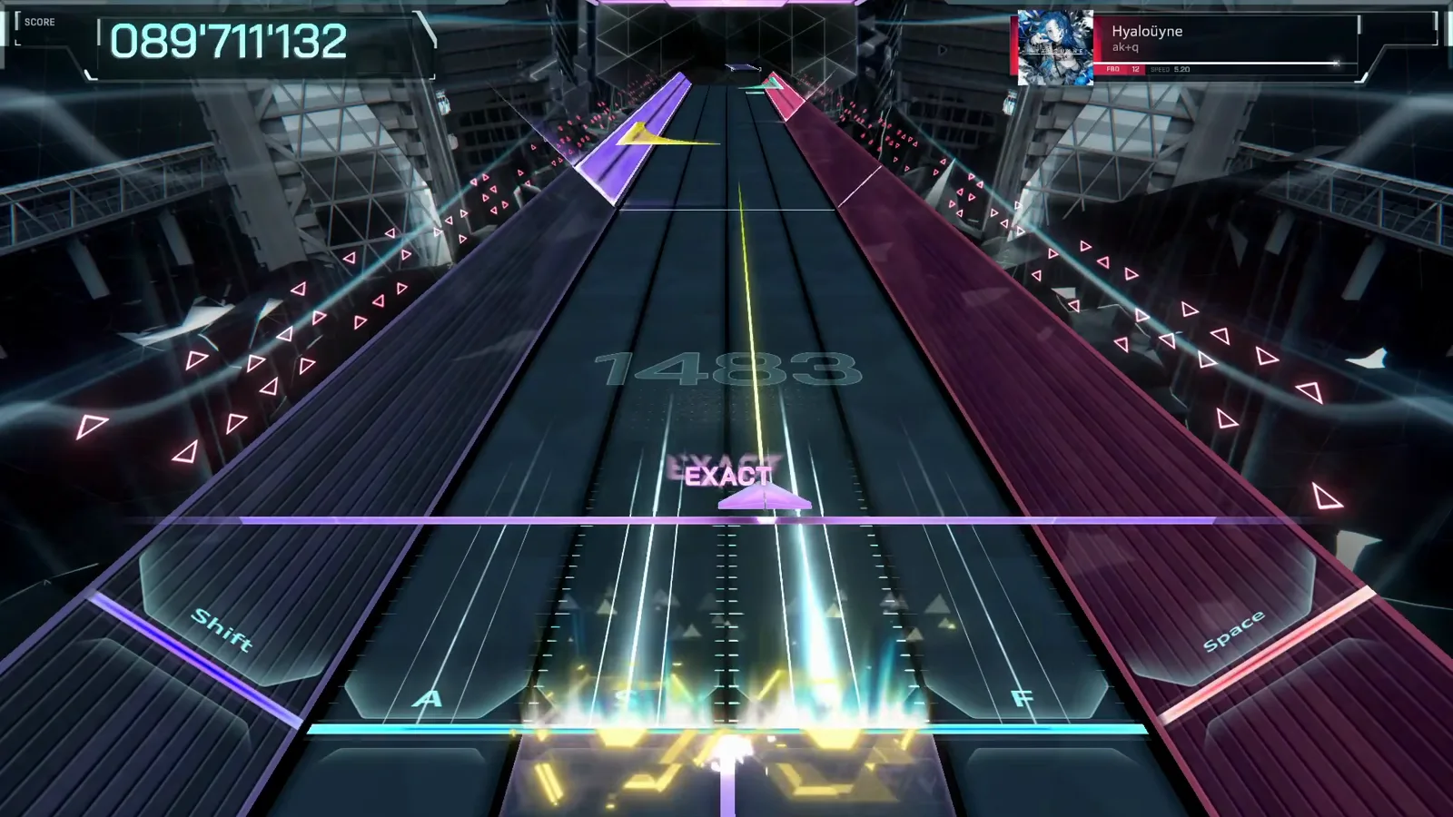 A violet triangle sweeps the right lanes at 089'771'132, watermark 1443, as Hyaloüyne FBD 12 enters its final stretch in In Falsus